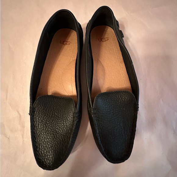 Ugg loafers - Picture 3 of 5